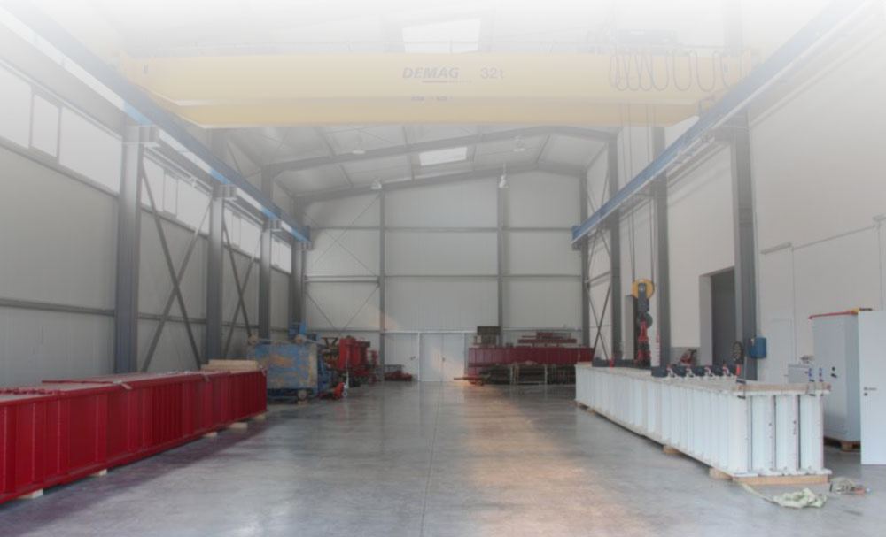 IPM production and storage hall with measurement technology and loading equipment in Gotha