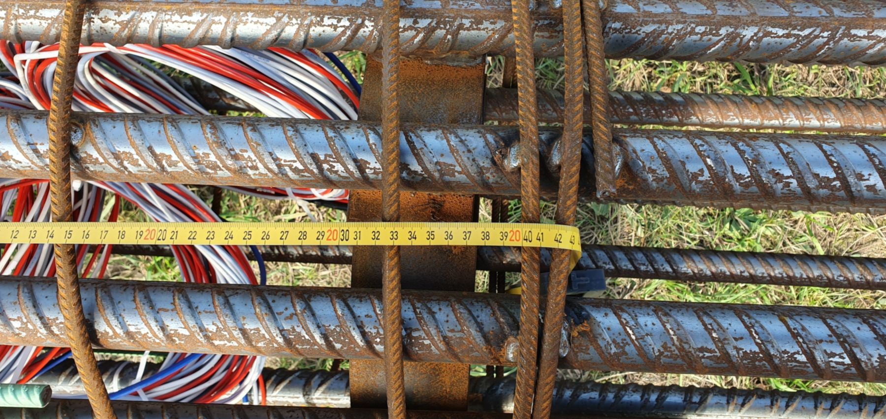 Sensors on the reinforcement cage before concreting